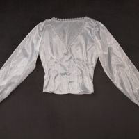 Дамска сатетена вталена риза с дълги буфан ръкави р-р S-M, снимка 4 - Ризи - 45478268