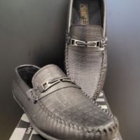 Мъжки обувки в черно мокасини , снимка 1 - Мокасини - 45666277