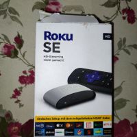 Стрийм Roku SE Streaming Media Player , Германия, снимка 2 - Плейъри, домашно кино, прожектори - 45305953