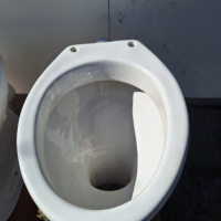 Продавам тоалетно седало не ползвани., снимка 2 - Други стоки за дома - 45008541
