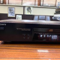 Чудесен плеър Sony CDP-XE270, снимка 1 - Аудиосистеми - 45781109