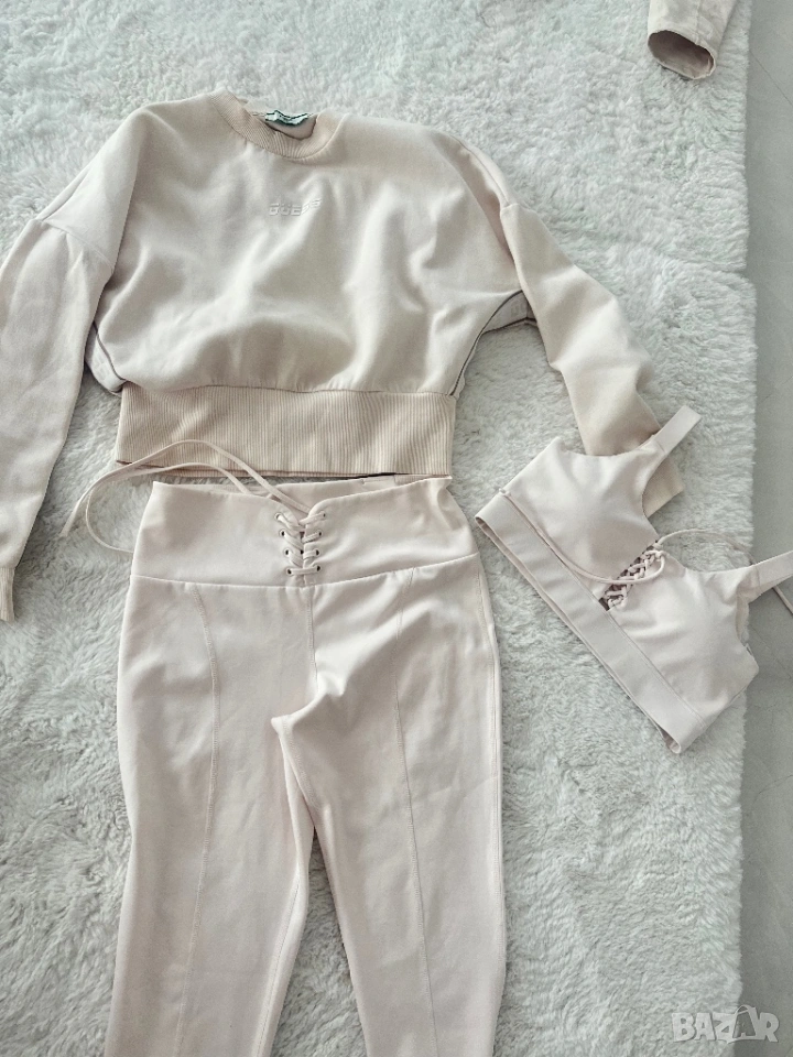 Guess -  спортен екип, горница, спортен сутиен и клин., снимка 1