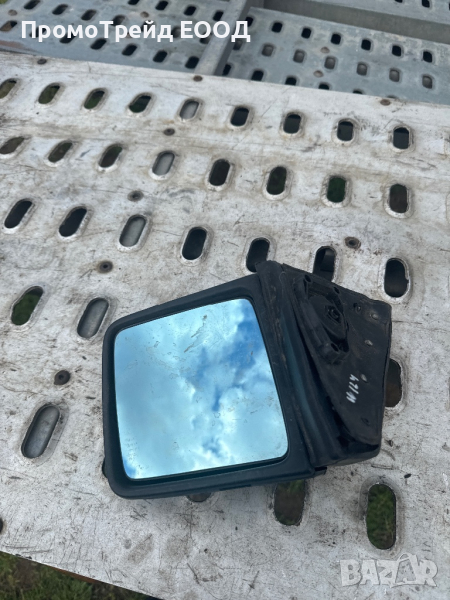 Дясно огледало Мерцедес W124 , снимка 1