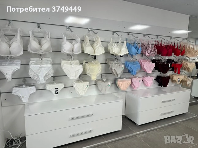 Луксозно оборудване за магазин за бельо / дрехи, снимка 1