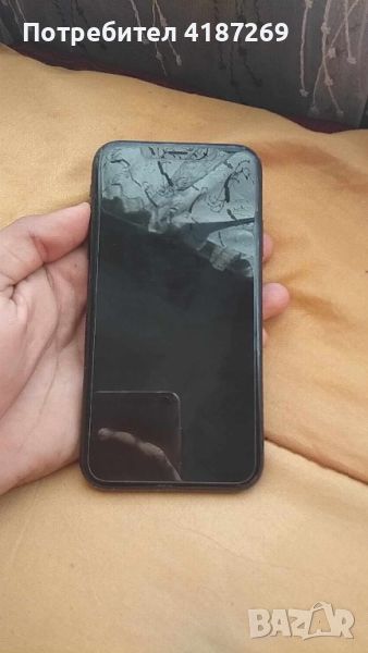 Iphone XR 64 GB 82 kapacitet, снимка 1