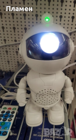 Робот нощна лампа LED прожектор и тонколона астронавт дистанционно  11 x 8 x 20 cm, снимка 5 - Играчки за стая - 53433927