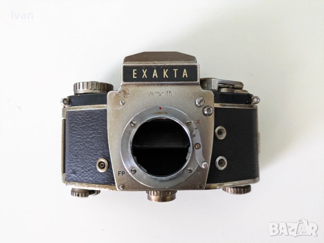 Рядък ретро лентов SLR фотоапарат Exakta VAREX IIb 35mm - тяло
