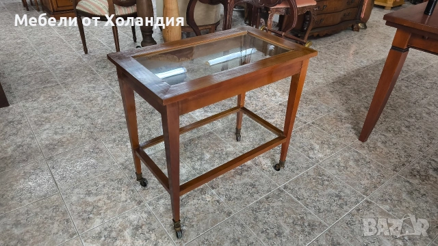 количка за сервиране от масив