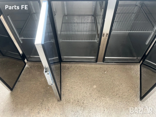Професионална хладилна маса шкаф подбарова подбаров 3 врати професионално оборудване, снимка 4 - Обзавеждане на кухня - 54238708