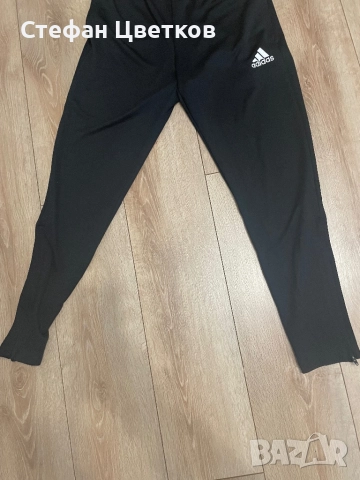 Ново и оригинално мъжко долнище Adidas М размер