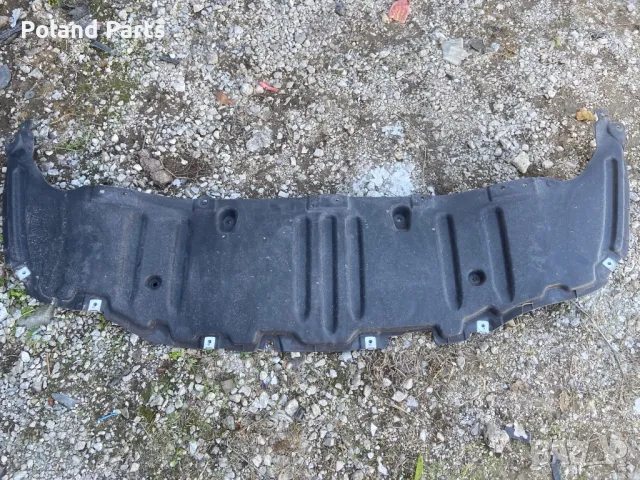 Кора под задна броня Мерцедес ЦЛА Ц118 Mercedes CLA C118  A 1186840000  A 1186840200