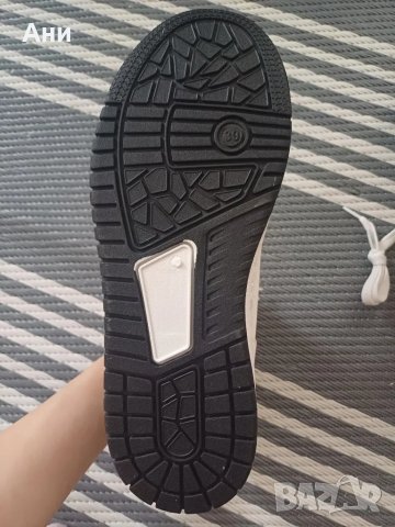 Стилни черно-бели маратонки, снимка 3 - Маратонки - 50352635