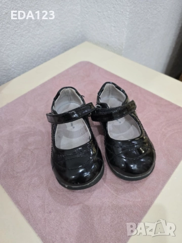 Обувки за момиче
