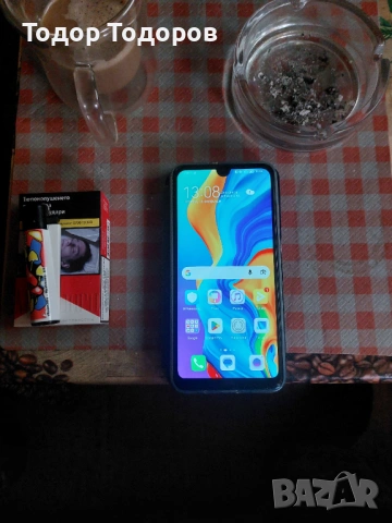 Телефонът Huawei p30 в добро състояние