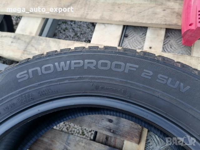 2 бр. Nokian 235/55R19 DOT 1823, снимка 4 - Гуми и джанти - 52698456