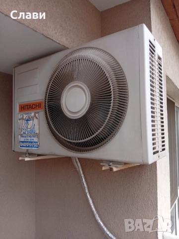 Продавам климатик Хитачи, работи в добро състояние , снимка 4 - Климатици - 52568638