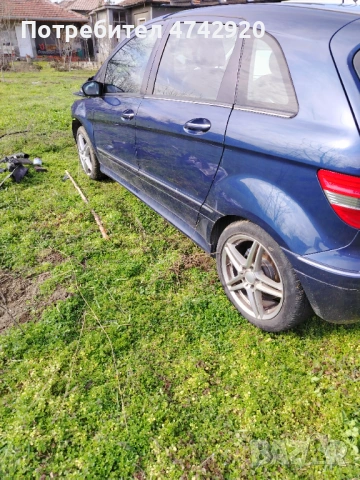 Мерцедес В класа на части , снимка 7 - Части - 53540099