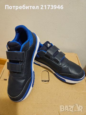 Маратонки Adidas , снимка 2 - Детски маратонки - 46329684