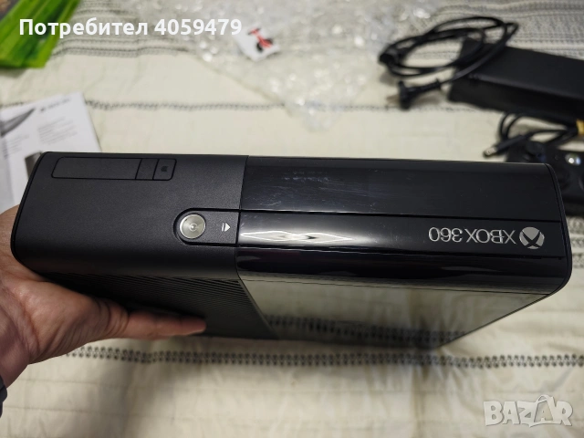 Xbox 360 E, снимка 16 - Xbox конзоли - 53935976