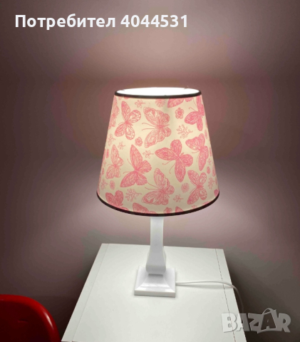Детска настолна лампа в бяло и розово E27