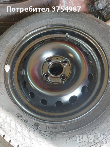 195 65 15 зимни гуми NOKIAN , снимка 6 - Гуми и джанти - 53070380