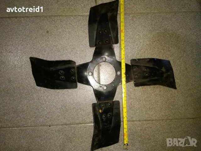 Продавам перка радиатор УАЗ, снимка 2 - Части - 49831675