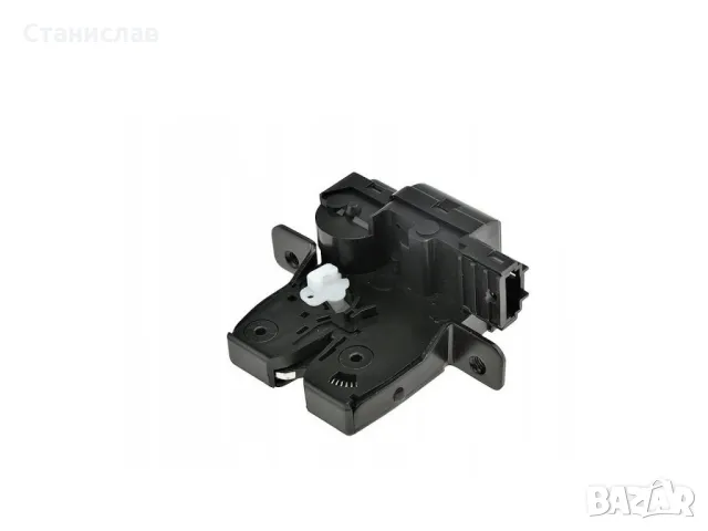 Nissan Tiida C11 Машинка за заключване на багажник 