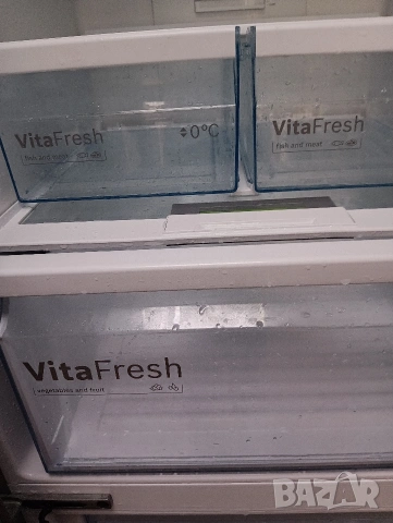 Иноксов комбиниран хладилник с фризер Бош Bosch Total No Frost A+++ 2 години гаранция!, снимка 7 - Хладилници - 53689829