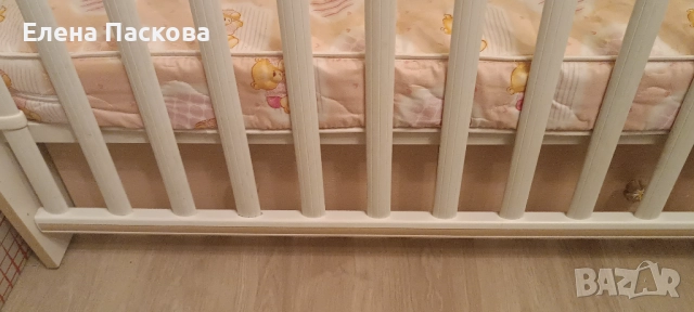 Детска кошара с люлеещ механизъм+матрак, снимка 6 - Бебешки легла и матраци - 52677513