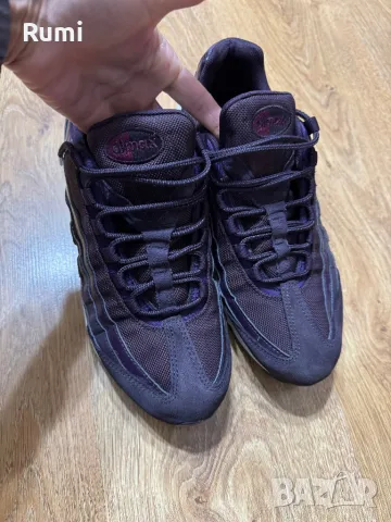 Оригинални маратонки Nike Air Max 95 Port Wine! 42 н, снимка 5 - Маратонки - 48043679