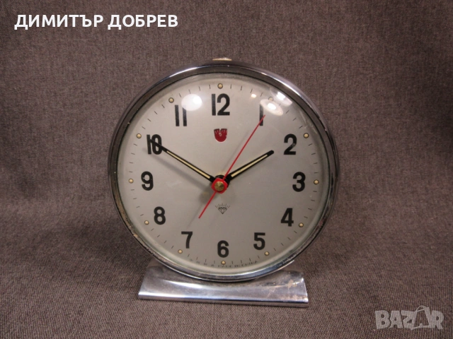 СТАР РЕТРО СОЦ НАСТОЛЕН МЕХАНИЧЕН ЧАСОВНИК БУДИЛНИК DIAMOND CHINA