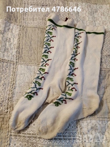 Народни носии Чорапи, снимка 4 - Антикварни и старинни предмети - 54083970