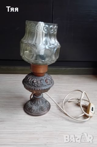 Стара настолна лампа 
