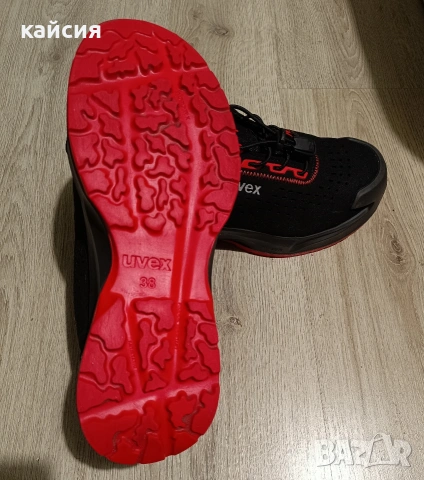 Работни обувки UVEX X-CRAFT 38 номер, снимка 5 - Спортни обувки - 53079003
