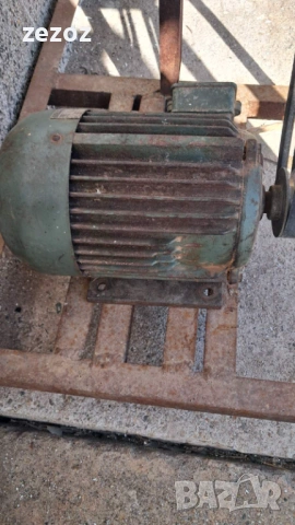 Трифазен циркуляр за дърва, снимка 8 - Циркуляри - 53823969