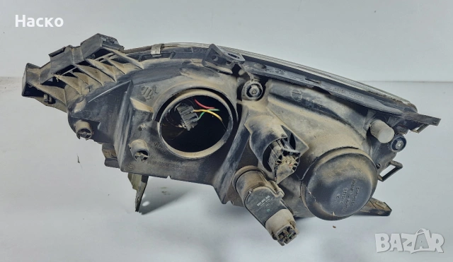 Десен Фар Toyota Avensis T22 Тойота Авенсис Т22 1997г-2003г, снимка 2 - Части - 53486855