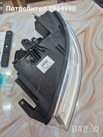 Десен фар HELLA за пасат В5.5 , снимка 3 - Части - 54139387