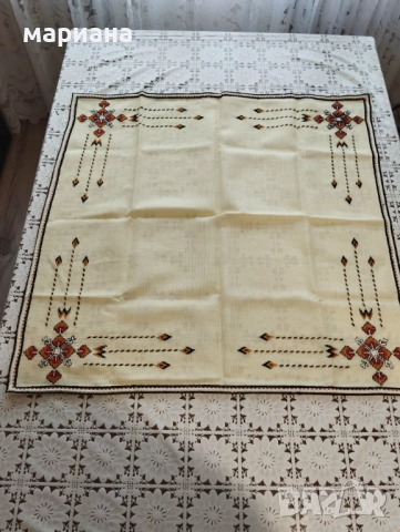 ръчно -бродирани карета на панама размер-75/75, снимка 2 - Други - 52835484