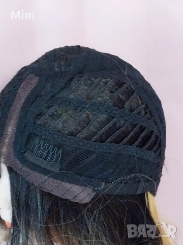 60 см Дълга леко къдрева перука омбре , снимка 6 - Аксесоари за коса - 52702754