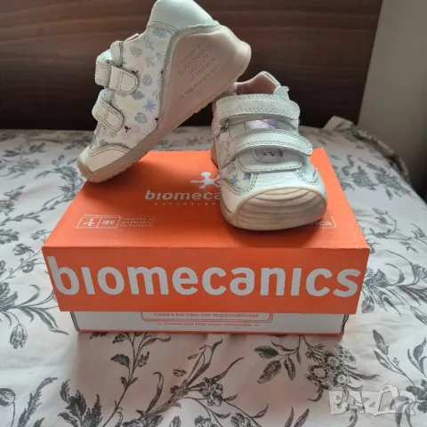 Обувки Биомеханикс за момиче естествена кожа, 21 номер