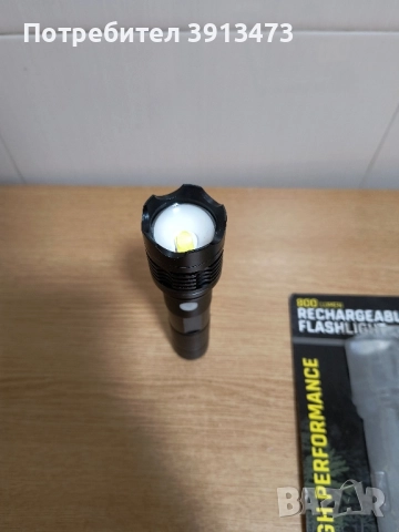 Чисто нов акумулаторен метален фенер 800лумена, снимка 2 - Друга електроника - 51913833