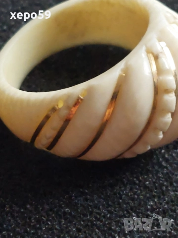 Рядък дамски пръстен от слонова кост,украсен с 14 каратово злато, снимка 6 - Пръстени - 52432228
