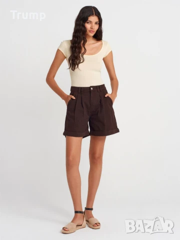 Високо качество Дънкови шорти с двойно плисиране и подгъв - кафяви, снимка 2 - Панталони - 50816414