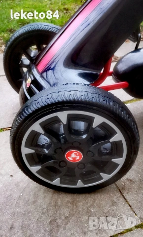 Картинг Abarth Pedal Go Kart с меки EVA гуми, снимка 7 - Детски велосипеди, триколки и коли - 53913111