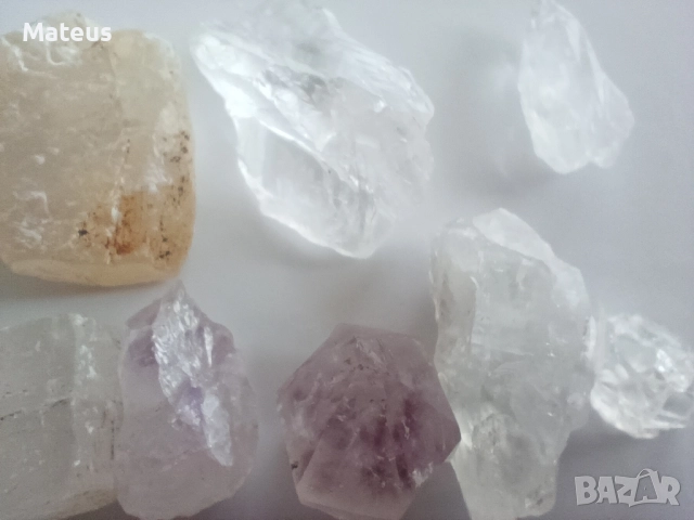 Прозрачен кварц и калцит, снимка 3 - Колиета, медальони, синджири - 52186676