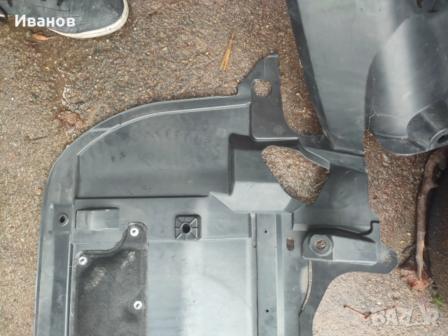 Кора под двигател Cr-v 4 2012 - 2018, снимка 2 - Аксесоари и консумативи - 52721982