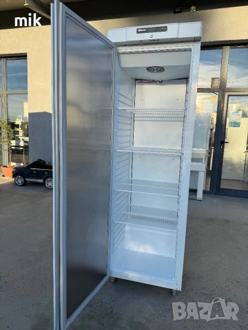 Професионален хладилник Gram , снимка 2 - Хладилници - 52525970