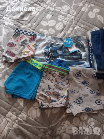 Детски халат и потници , снимка 2 - Хавлии и халати - 52051652