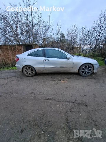 Mercedes C220 CDI 2002 , снимка 3 - Автомобили и джипове - 52863200