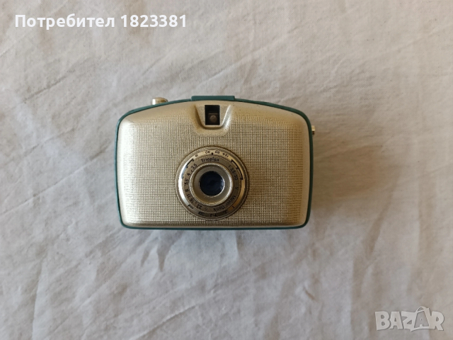 Немски винтидж фотоапарат Penti , снимка 3 - Антикварни и старинни предмети - 53510435